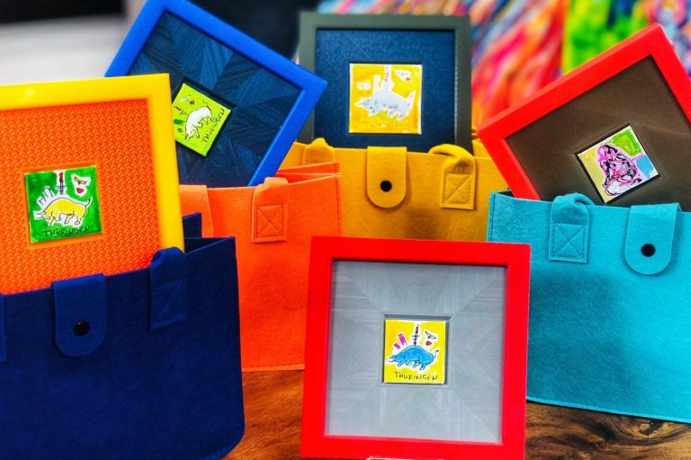 Wir führen bunte Kunstwerke in der Preisklasse Affordable Art