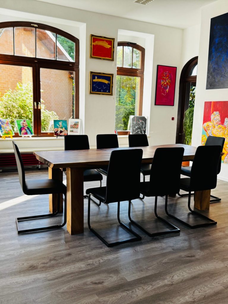 Perfekt für politische Gespräche & vertrauliche Treffen Perfekt für politische Gespräche & vertrauliche Treffen